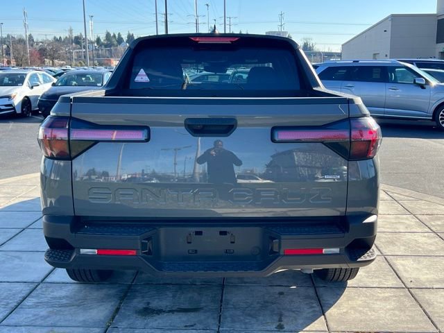 Certified 2025 Hyundai Santa Cruz SE image 10
