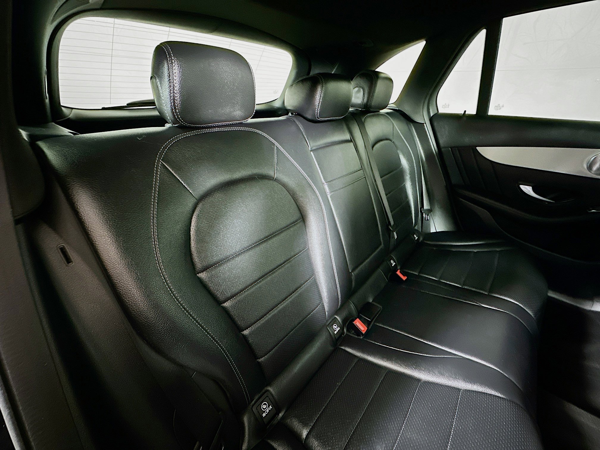 Used 2021 Mercedes-Benz GLC 300 4MATIC image 27