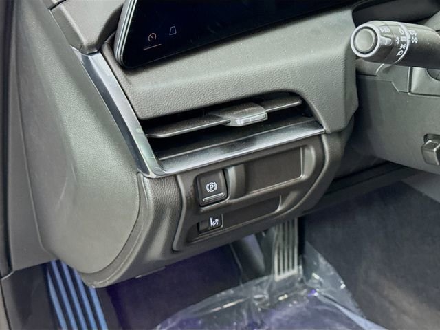 Used 2025 Cadillac CT5 Sport image 13