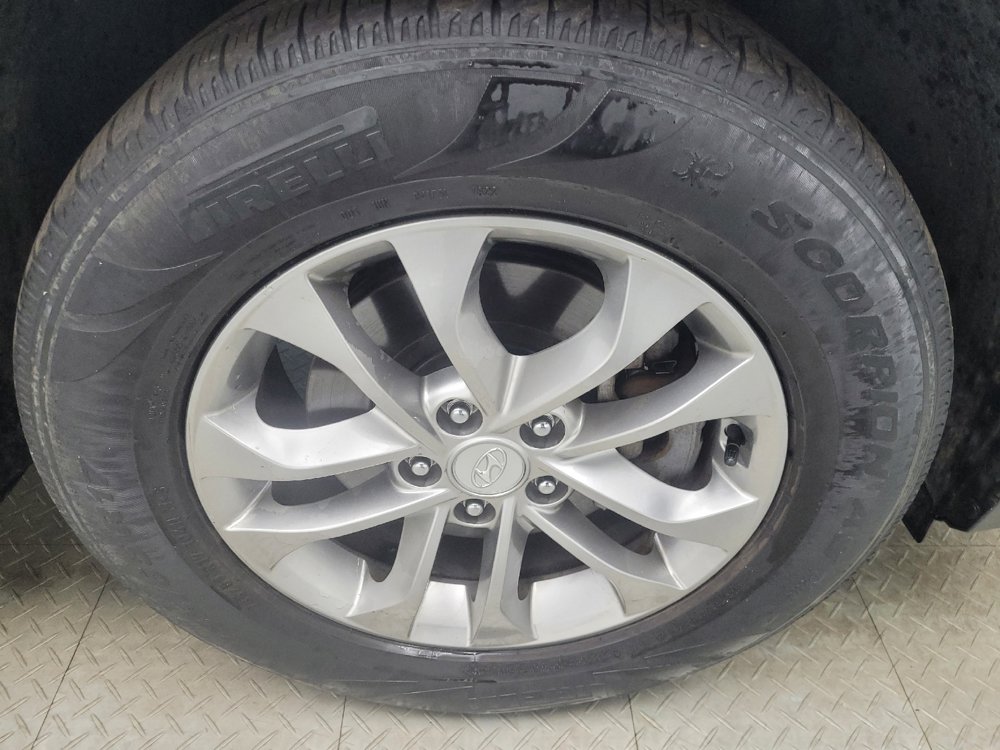 Used 2019 Hyundai Santa Fe SE AWD/4WD image 31