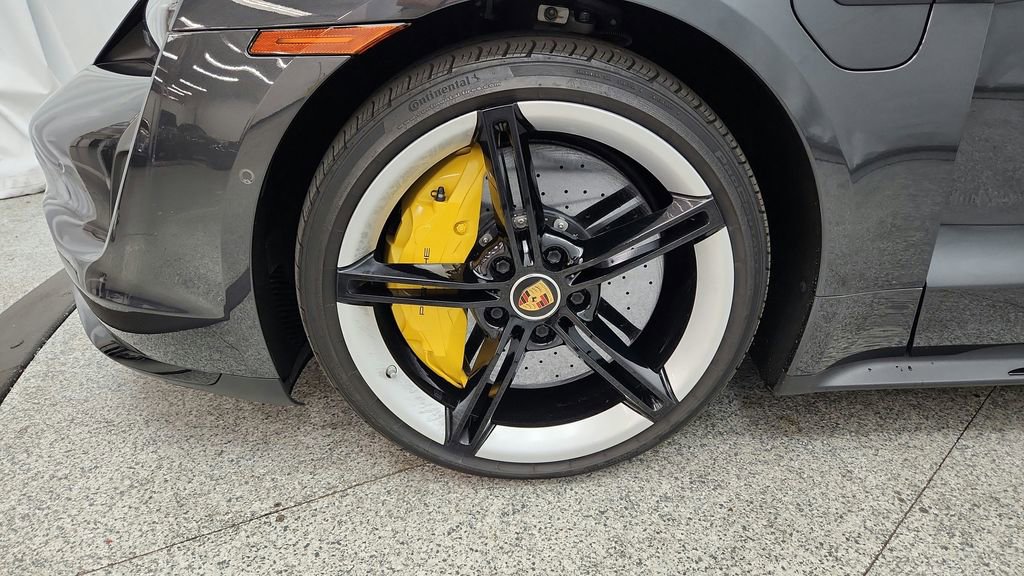 Used 2020 Porsche Taycan Turbo S AWD/4WD image 14