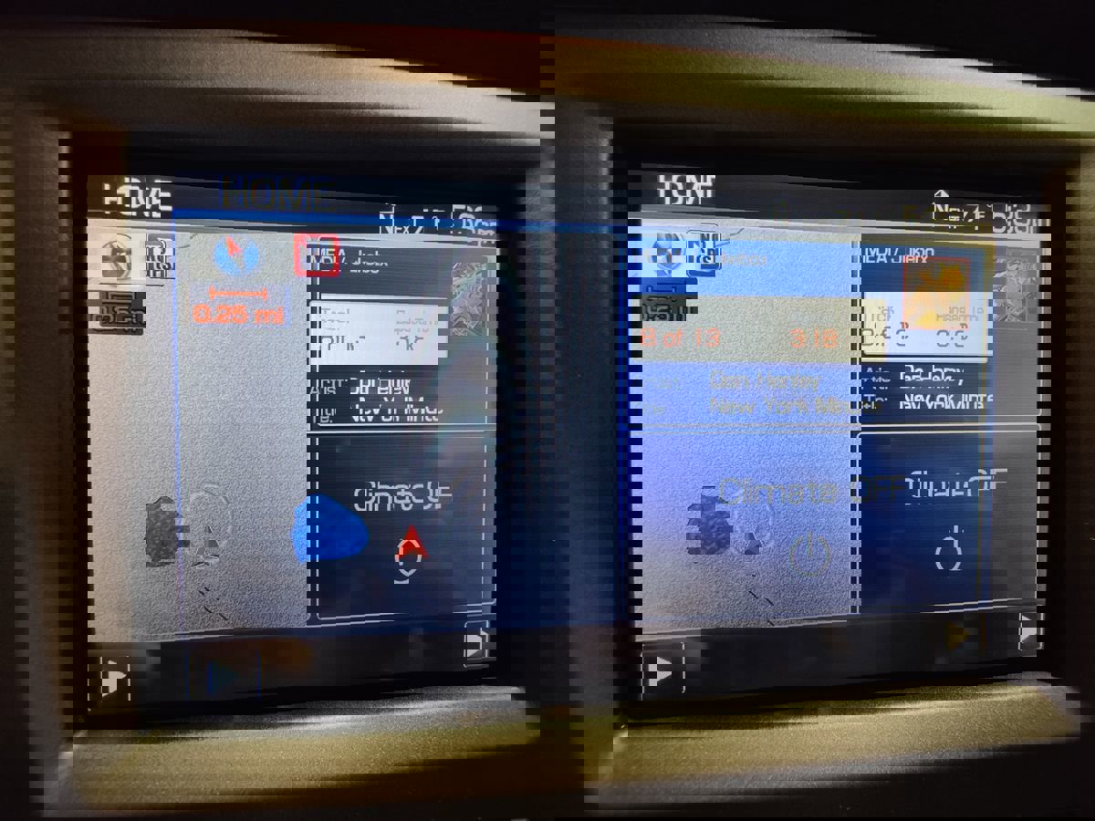 Used 2011 Ford Mustang GT Premium w/ Electronics Pkg image 31