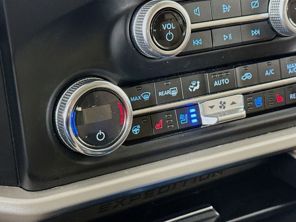 Used 2023 Ford Expedition Max XLT AWD/4WD image 24