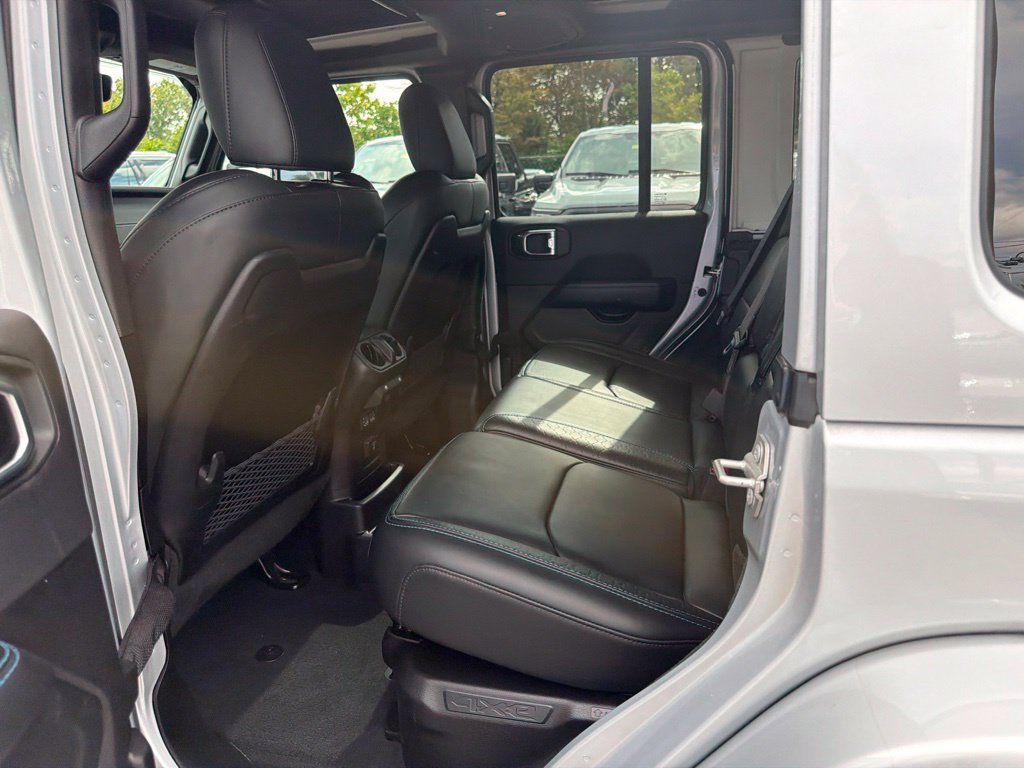 Used 2024 Jeep Wrangler High Altitude AWD/4WD image 15