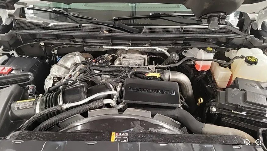 Used 2023 GMC Sierra 2500 SLT w/ SLT Premium Package image 18