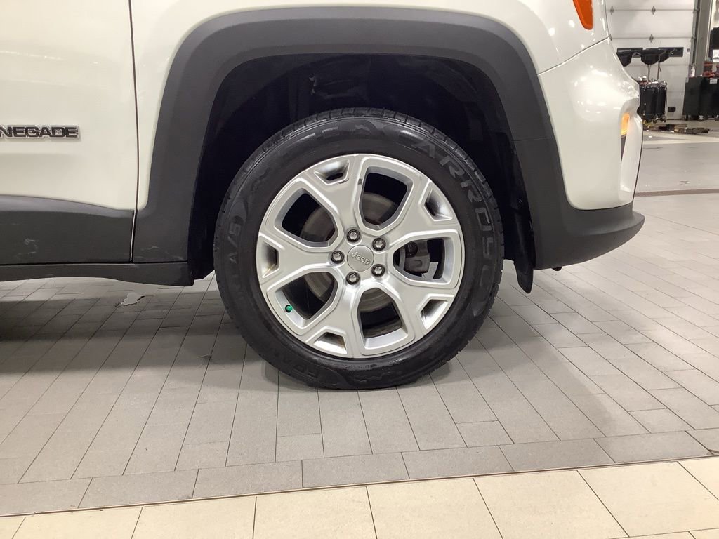 Used 2020 Jeep Renegade Limited image 32