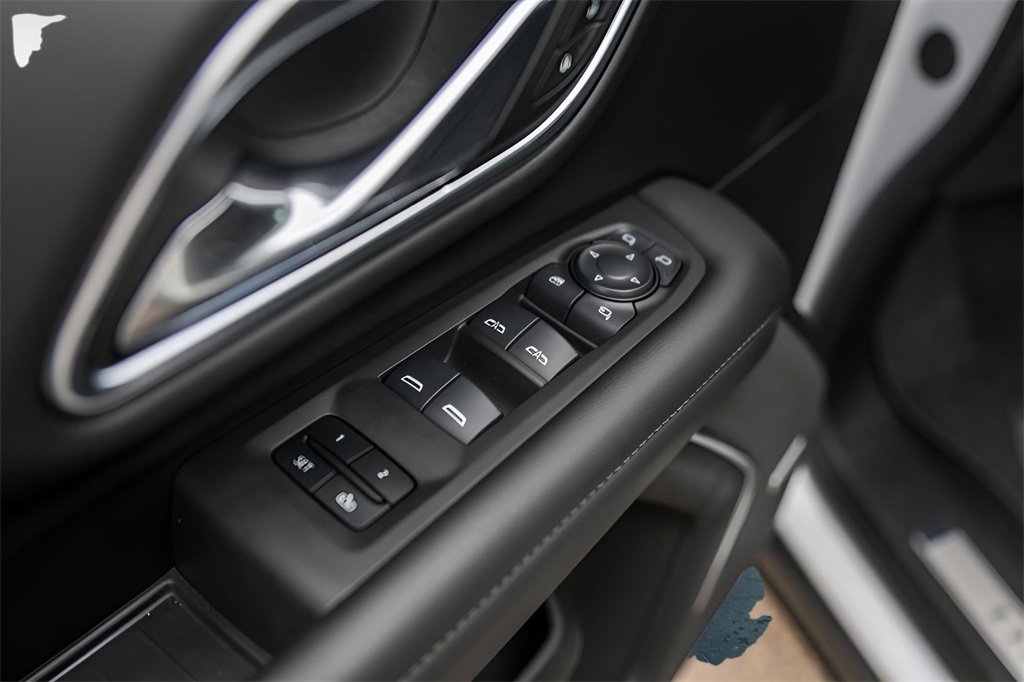 Used 2024 Chevrolet Tahoe Z71 w/ Off-Road Capability Package image 27