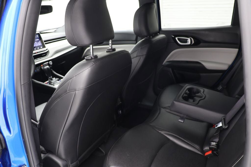 Used 2025 Jeep Compass Limited AWD/4WD image 10