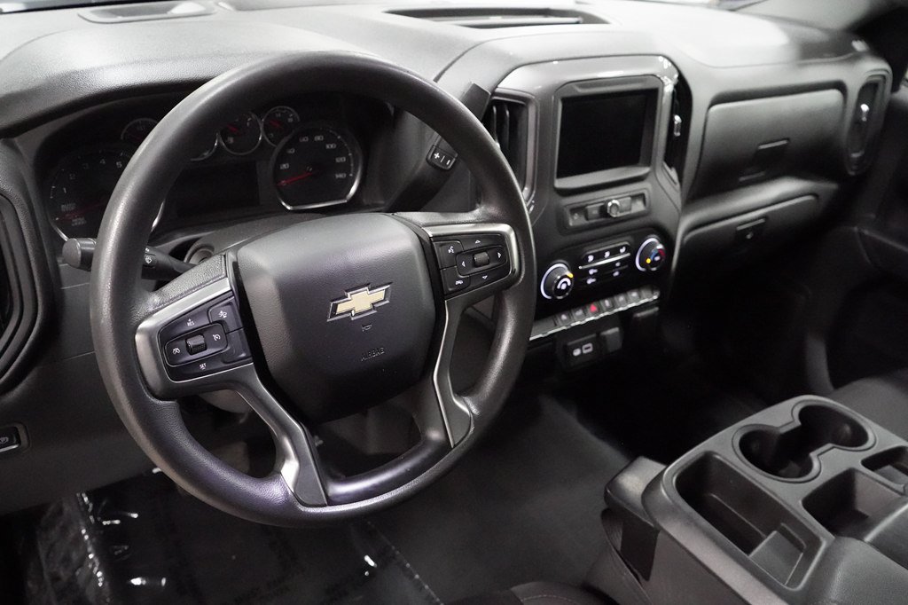 Used 2022 Chevrolet Silverado 1500 Custom w/ LPO, Blackout Package RWD image 11