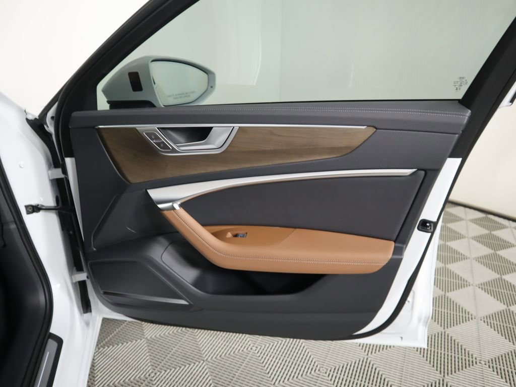 Used 2025 Audi A6 Premium Plus w/ Premium Plus Package image 27