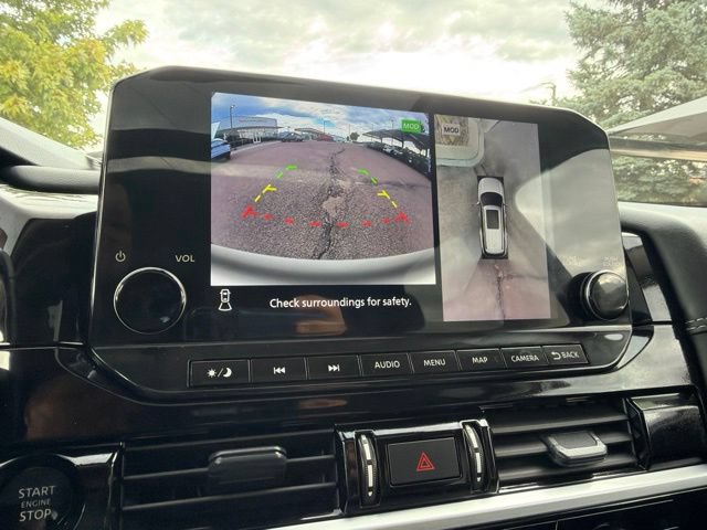 Certified 2025 Nissan Pathfinder Platinum AWD/4WD image 30