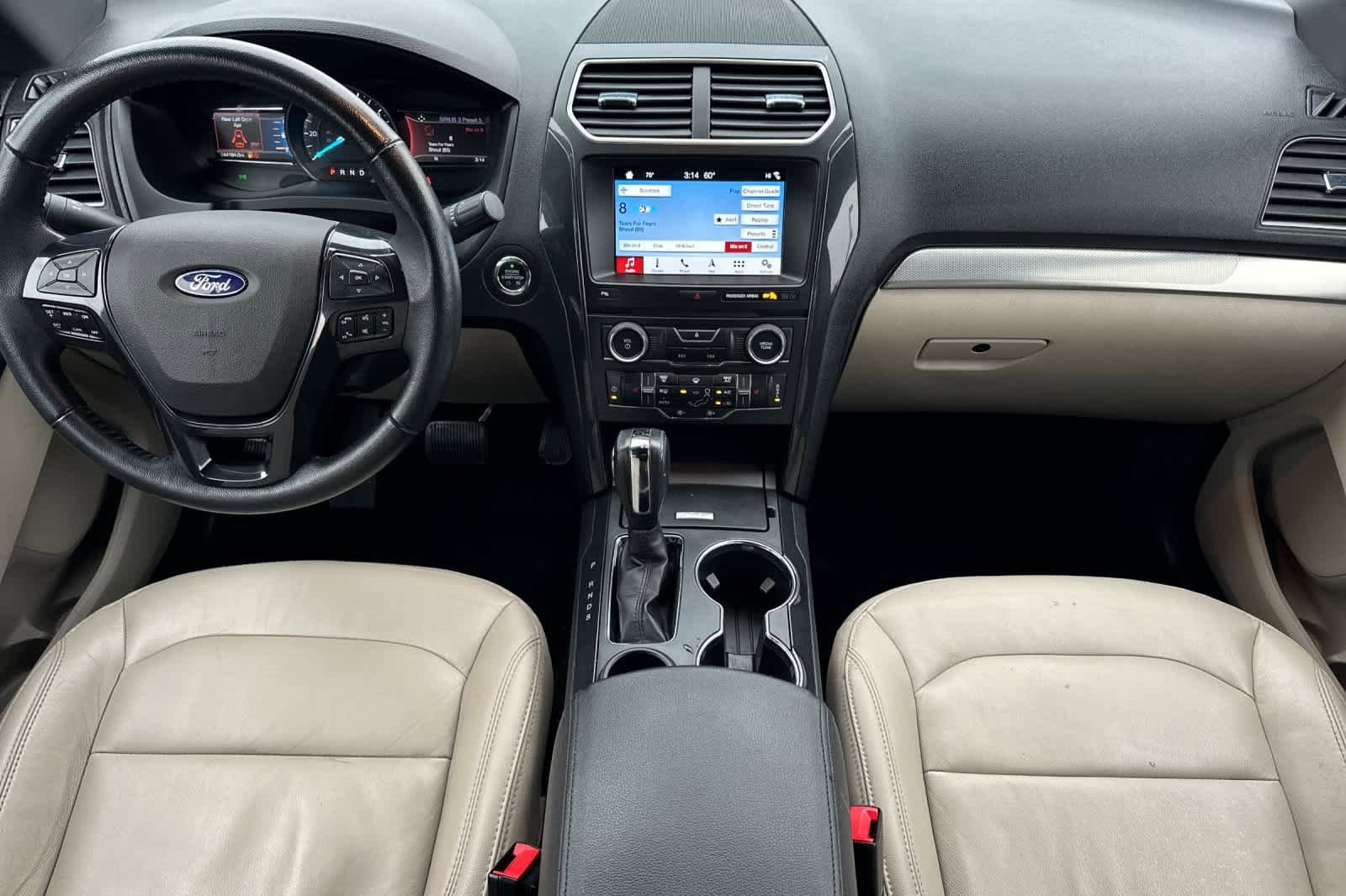 Used 2018 Ford Explorer XLT w/ Equipment Group 202A image 3