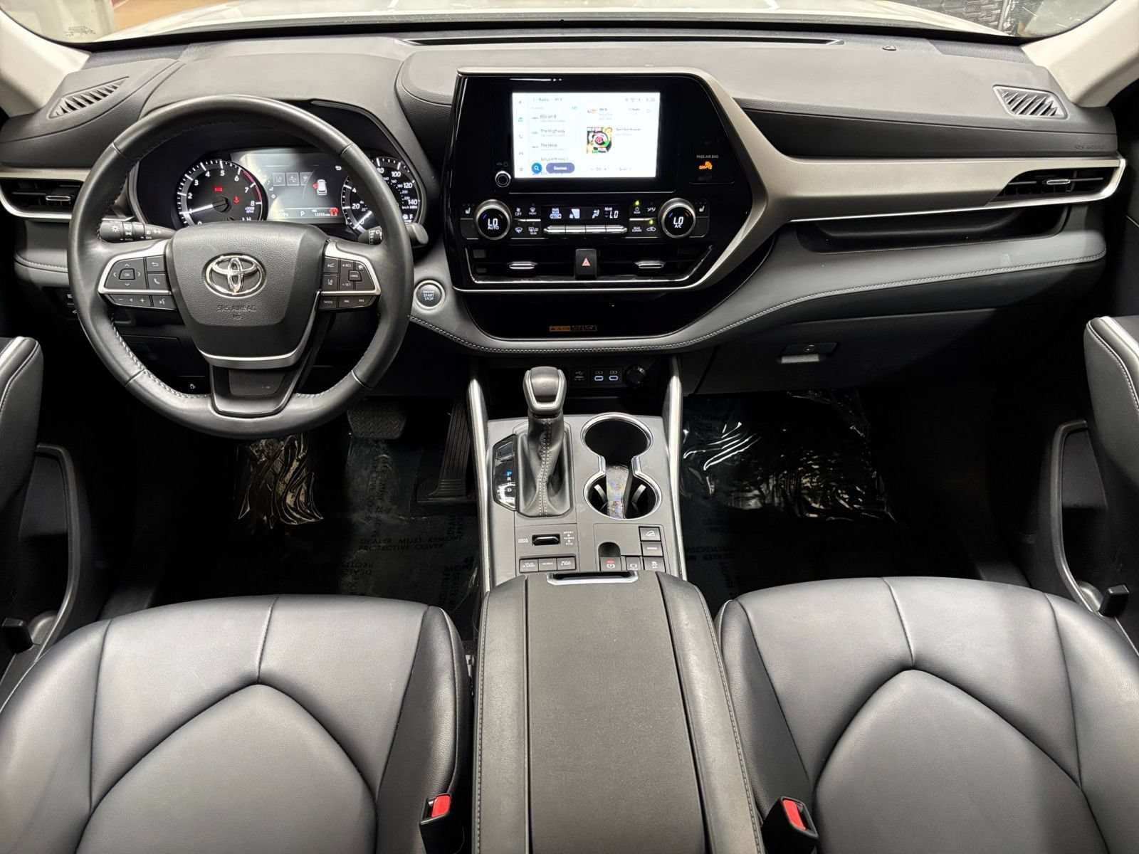Used 2026 Toyota Highlander XLE AWD/4WD image 35