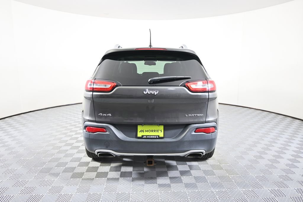 Used 2017 Jeep Cherokee Limited w/ Luxury Group AWD/4WD image 5