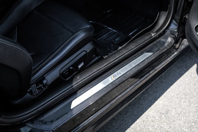 Used 2015 BMW M4 Coupe RWD image 32
