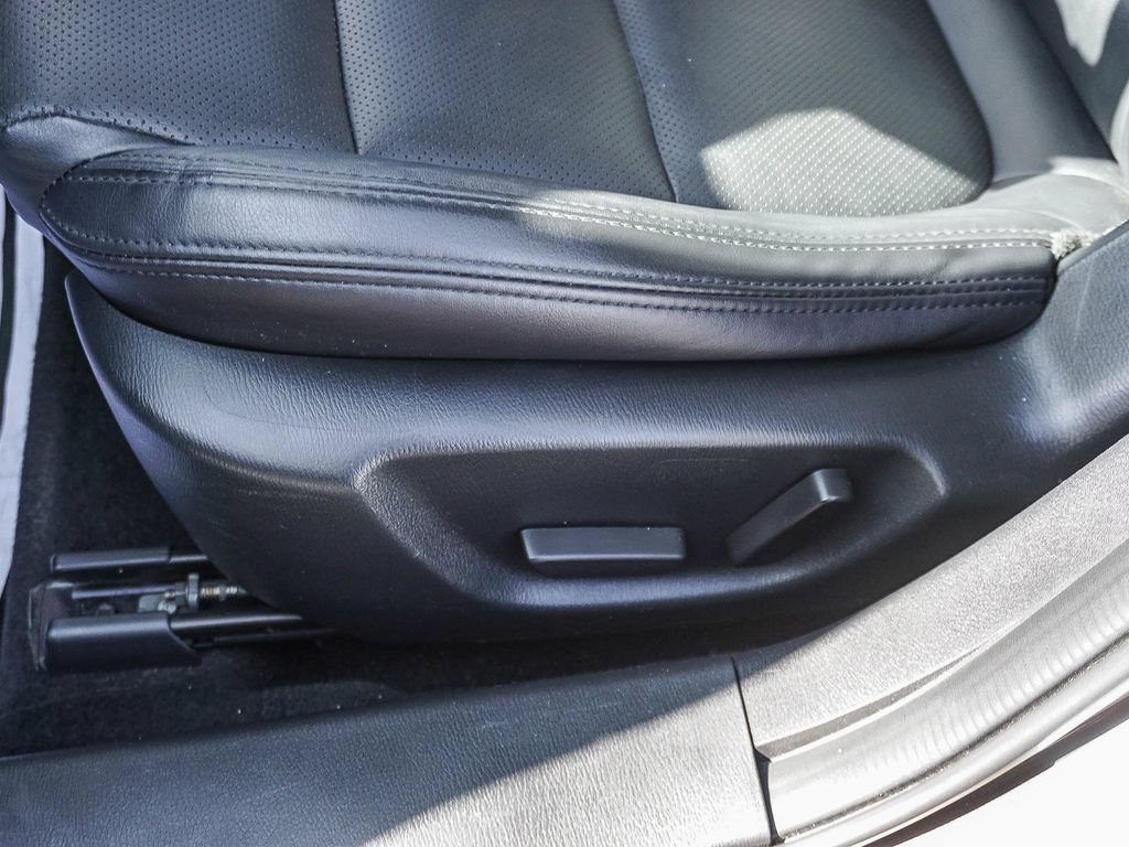 Used 2016 MAZDA MAZDA6 Touring w/ Touring Technology Package FWD image 19