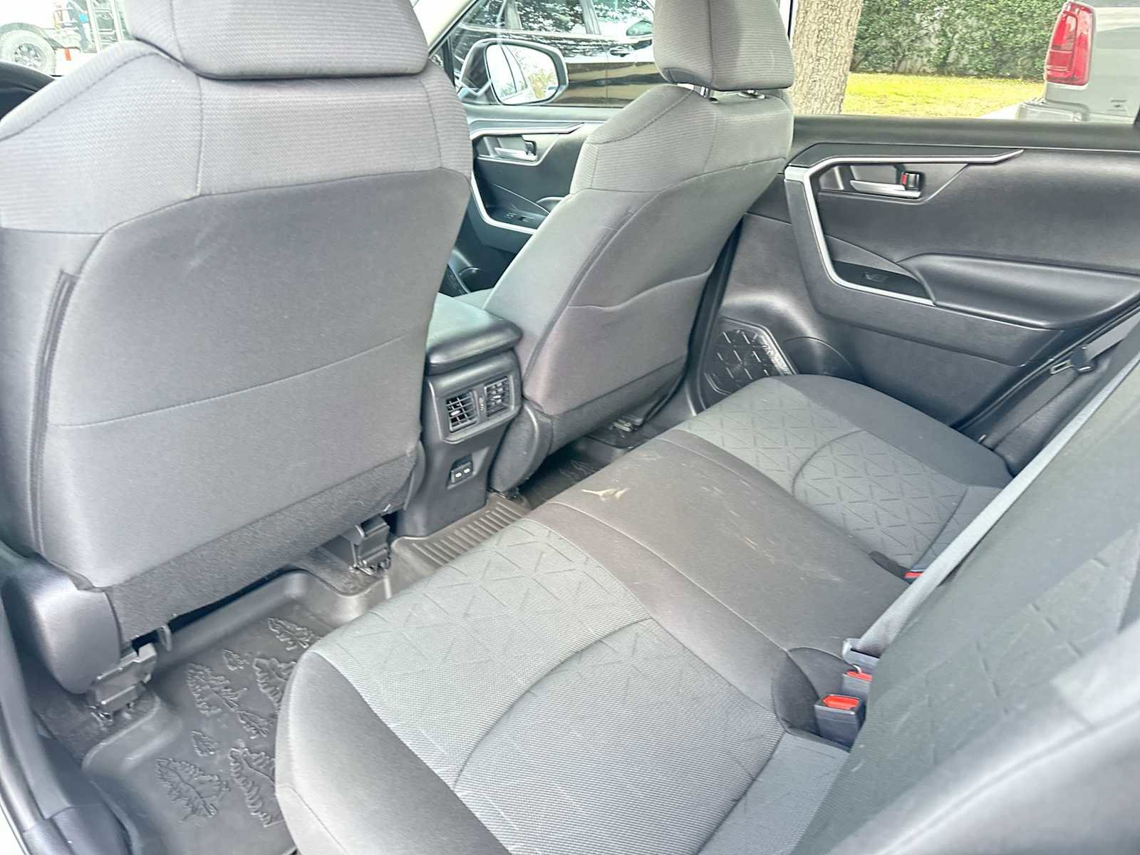 Used 2023 Toyota RAV4 AWD Hybrid image 24