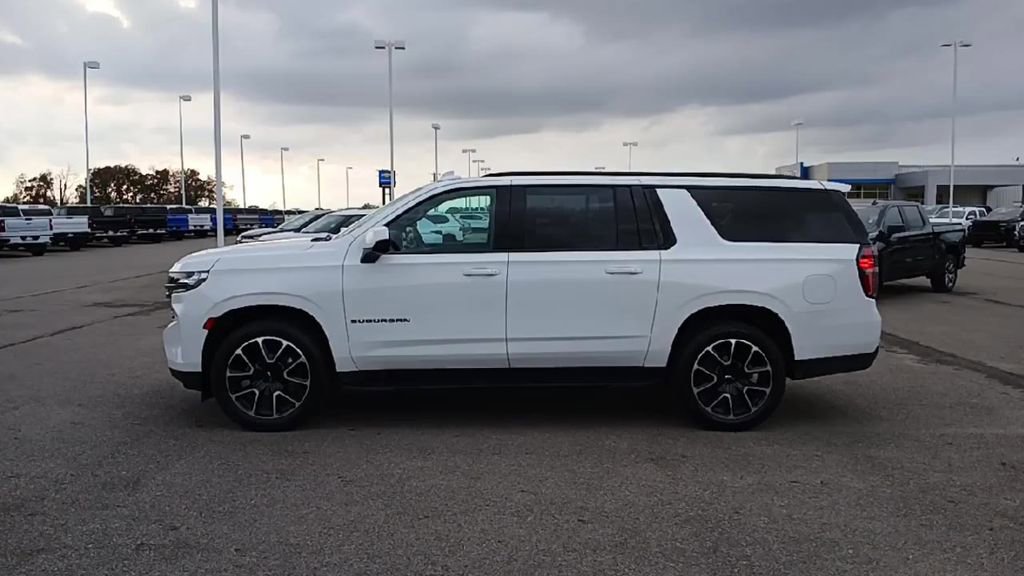 Certified 2021 Chevrolet Suburban RST image 5