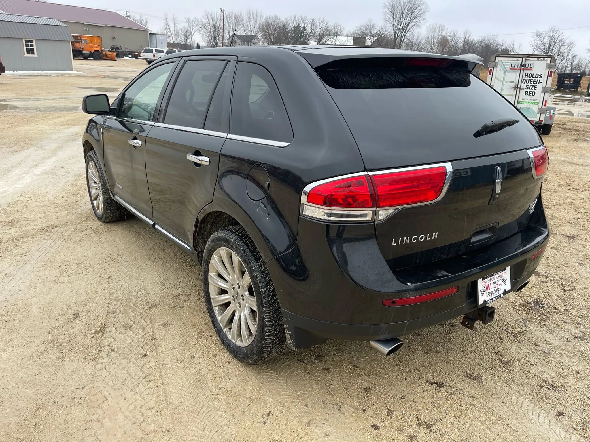 Used 2011 Lincoln MKX AWD w/ Sight & Sound Pkg image 2