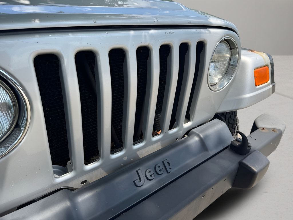 Used 2004 Jeep Wrangler X AWD/4WD image 25
