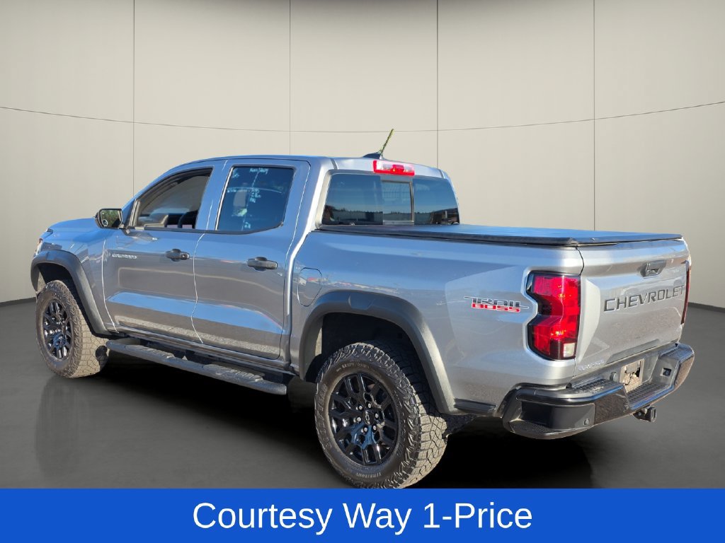 Used 2024 Chevrolet Colorado Trail Boss w/ Advanced Trailering Package AWD/4WD image 6