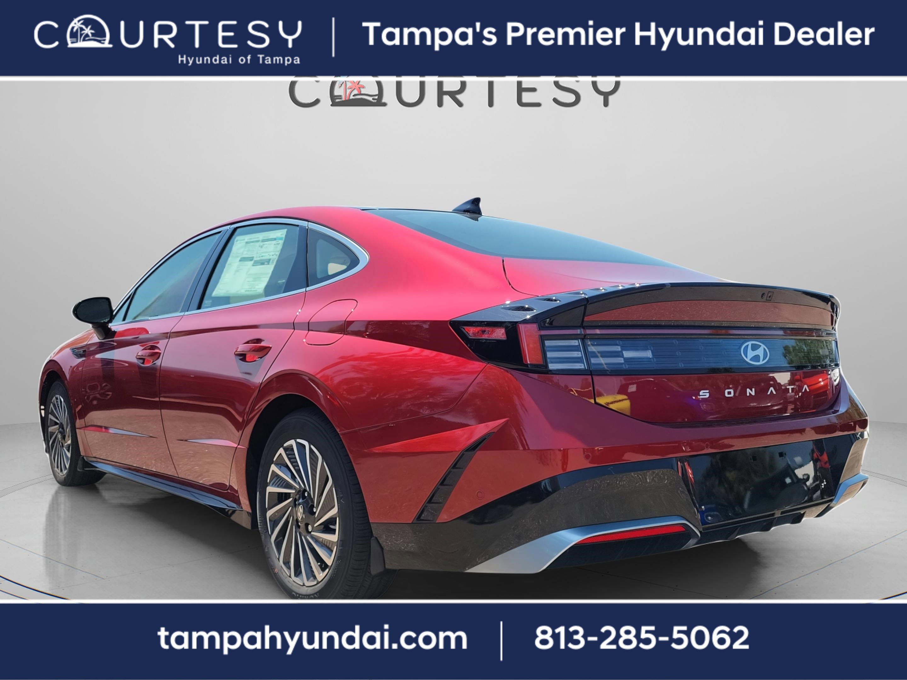 New 2025 Hyundai Sonata Limited image 2