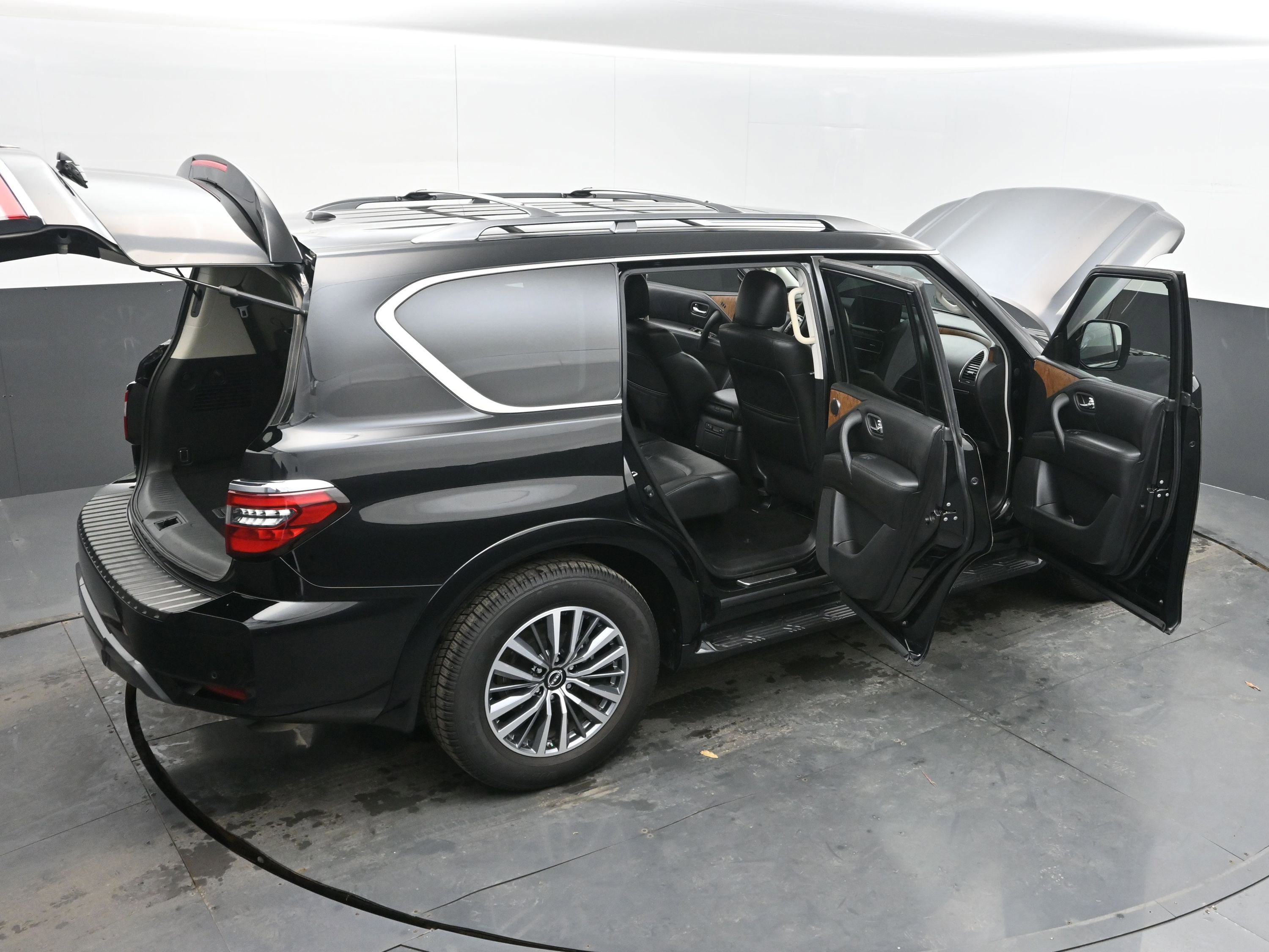 Used 2022 Nissan Armada SL image 43