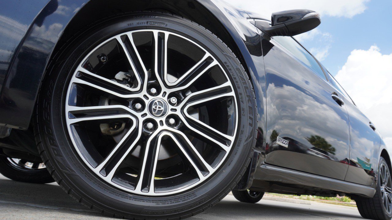 Used 2015 Toyota Avalon XLE Touring Sport Edition image 11