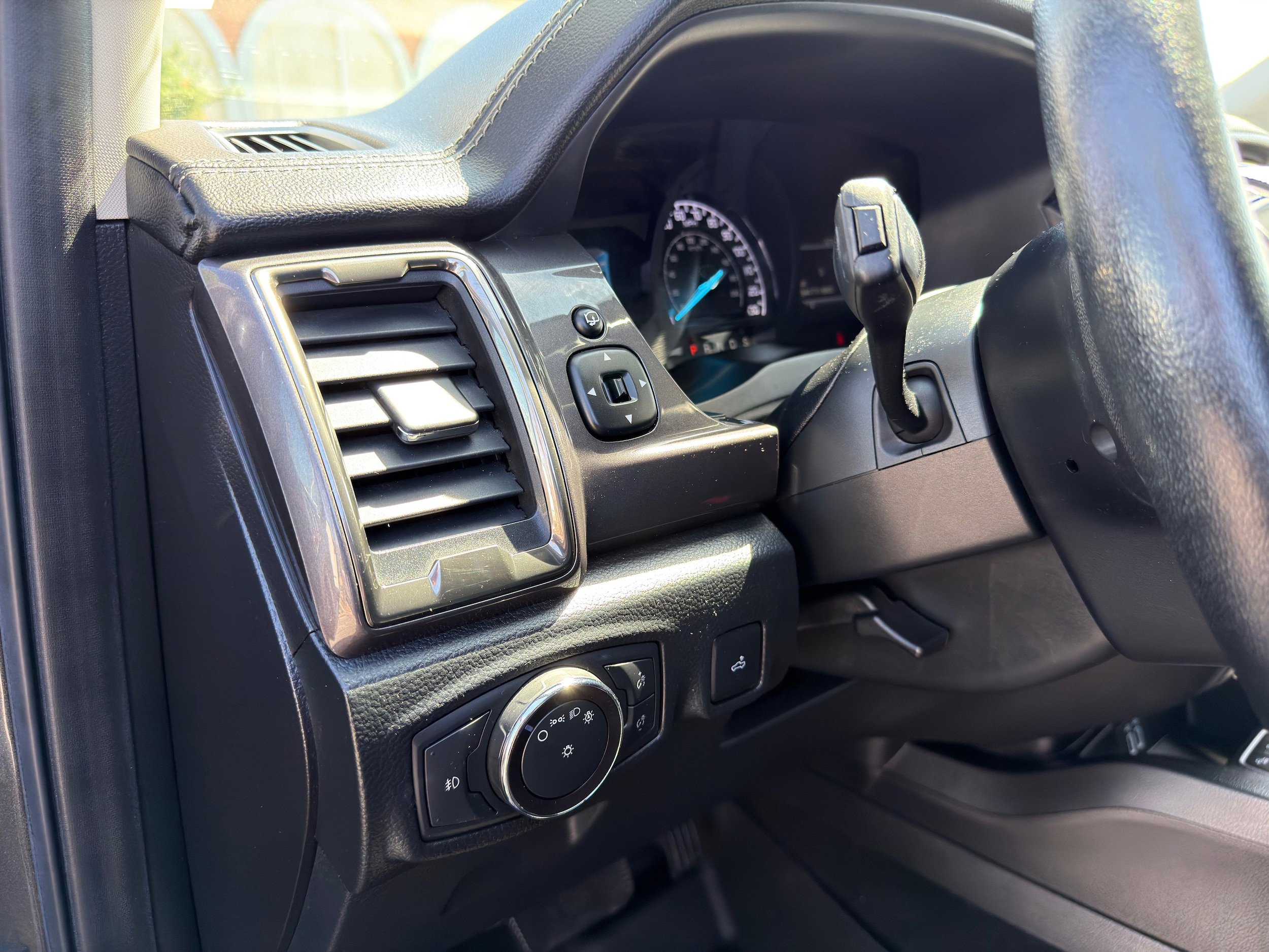 Used 2019 Ford Ranger Lariat w/ Equipment Group 501A Mid image 28
