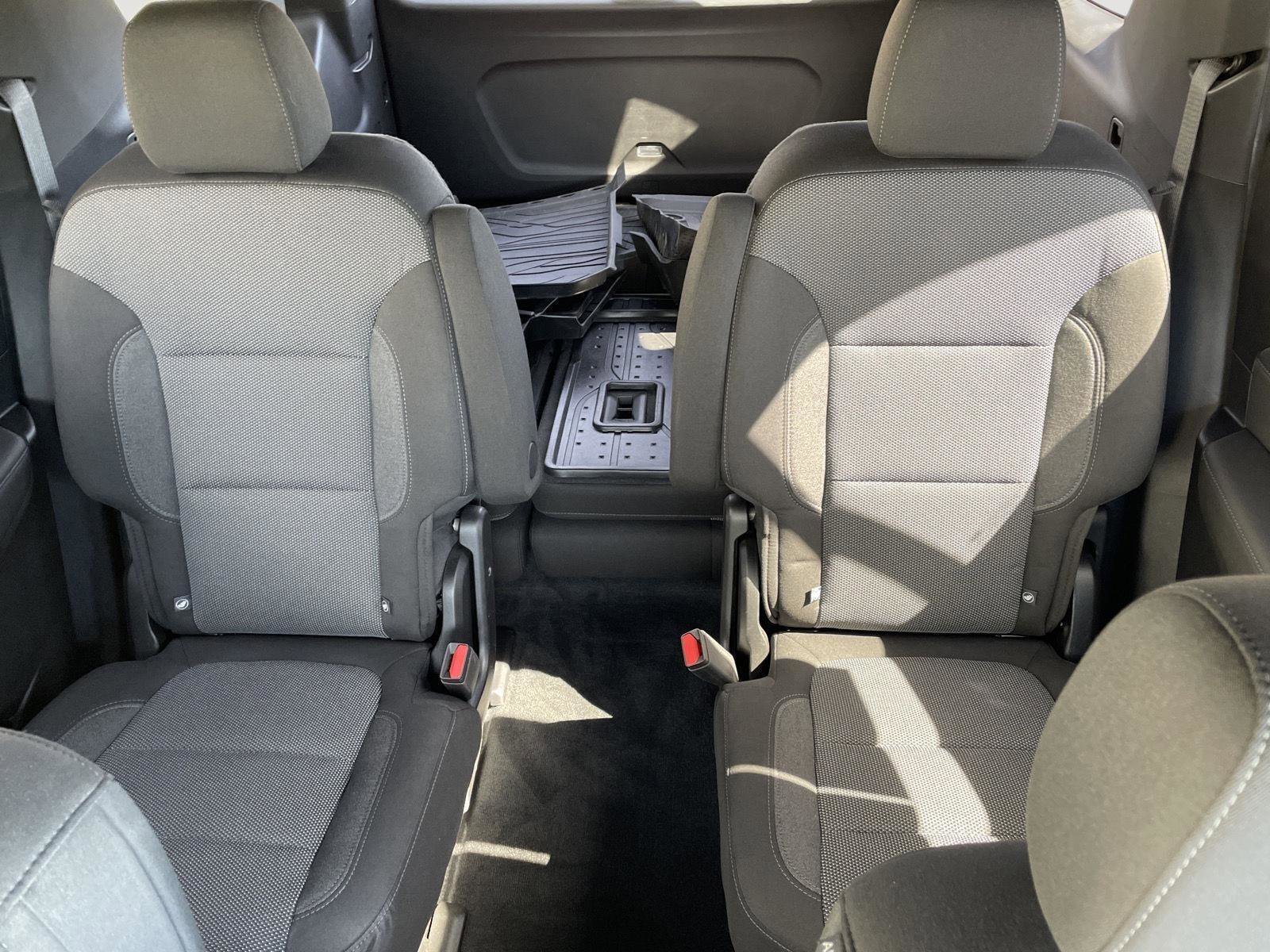 Used 2023 Chevrolet Traverse LT w/ LPO, Floor Liner Package AWD/4WD image 23
