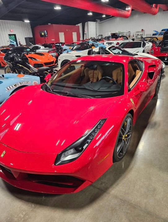 Used 2017 Ferrari 488 GTB RWD image 1