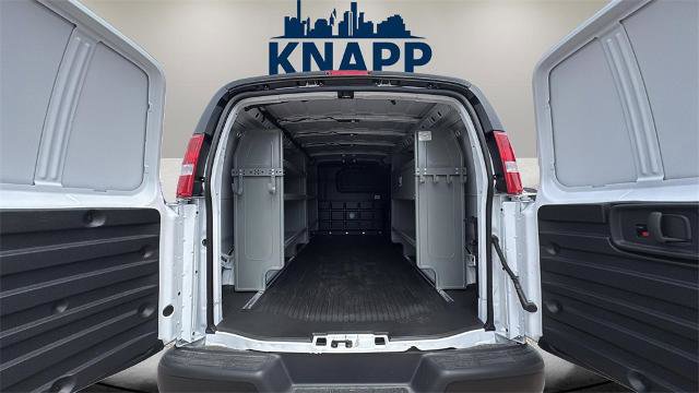 New 2025 Chevrolet Express 2500 Work Van 3D Extended Cargo Van w/ Driver Convenience Package image 13