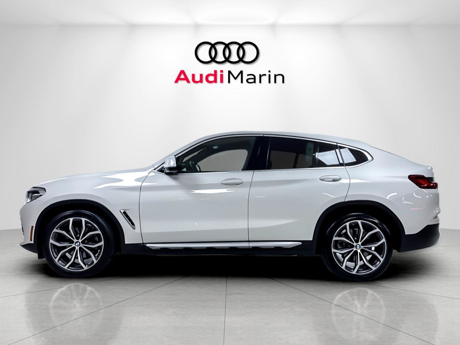 Used 2021 BMW X4 xDrive30i AWD/4WD image 2