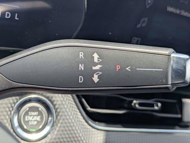 New 2026 Chevrolet Equinox RS w/ Convenience Package III FWD image 32