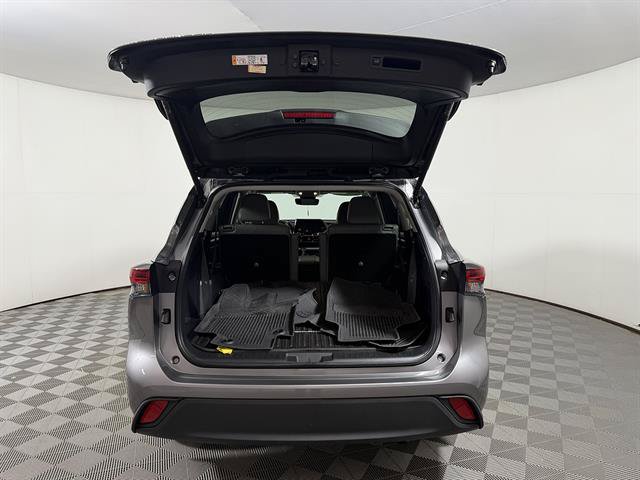 Certified 2026 Toyota Highlander XLE AWD/4WD image 23
