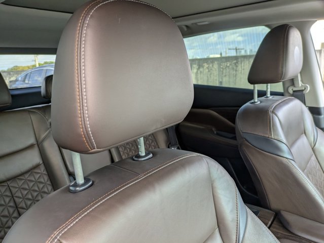 Certified 2022 Nissan Murano Platinum w/ Cargo Package image 13