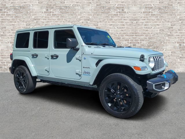 Used 2024 Jeep Wrangler Unlimited Sahara w/ Technology Group AWD/4WD image 1