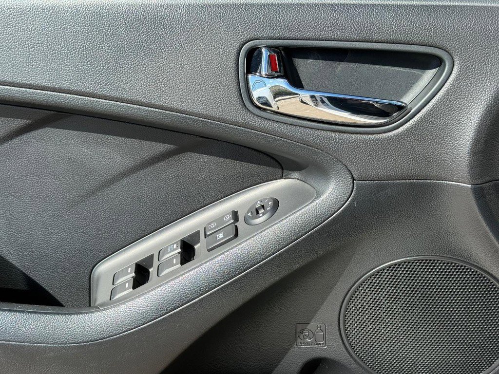 Used 2016 Kia Forte LX w/ LX Popular Plus Package image 23