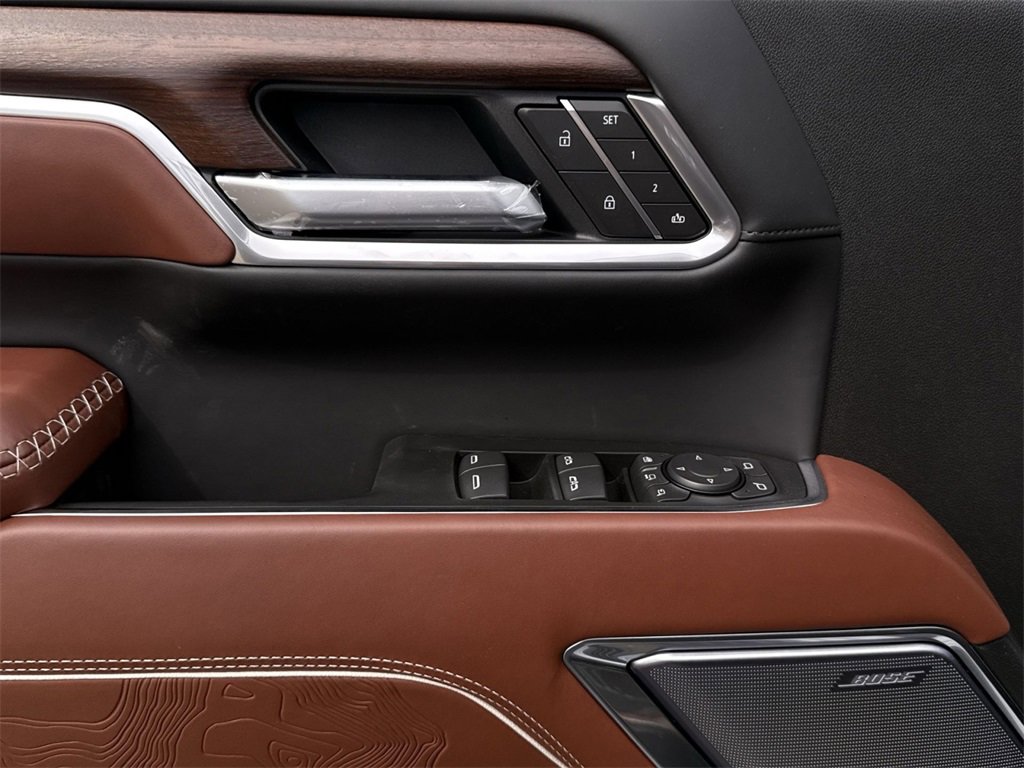 New 2026 GMC Sierra 2500 Denali Ultimate w/ Max Trailering Package image 15