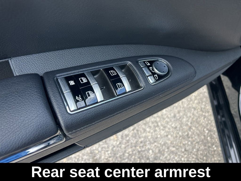 Used 2012 Mercedes-Benz S 550 4MATIC image 34
