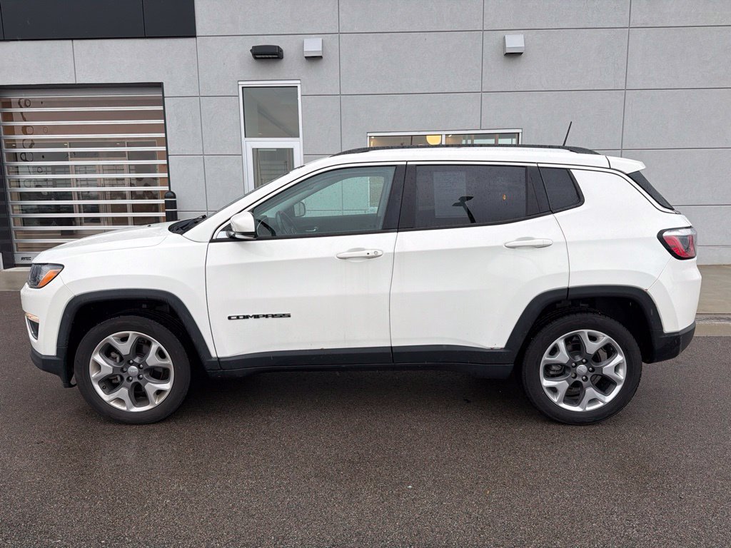 Used 2019 Jeep Compass Limited AWD/4WD image 3
