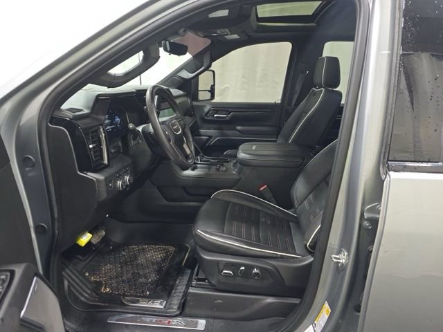Used 2025 GMC Sierra 2500 AT4X image 7