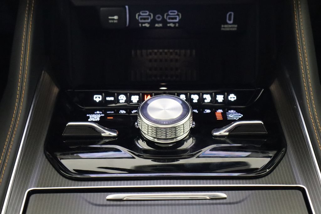 New 2026 Jeep Grand Wagoneer L Summit AWD/4WD image 31