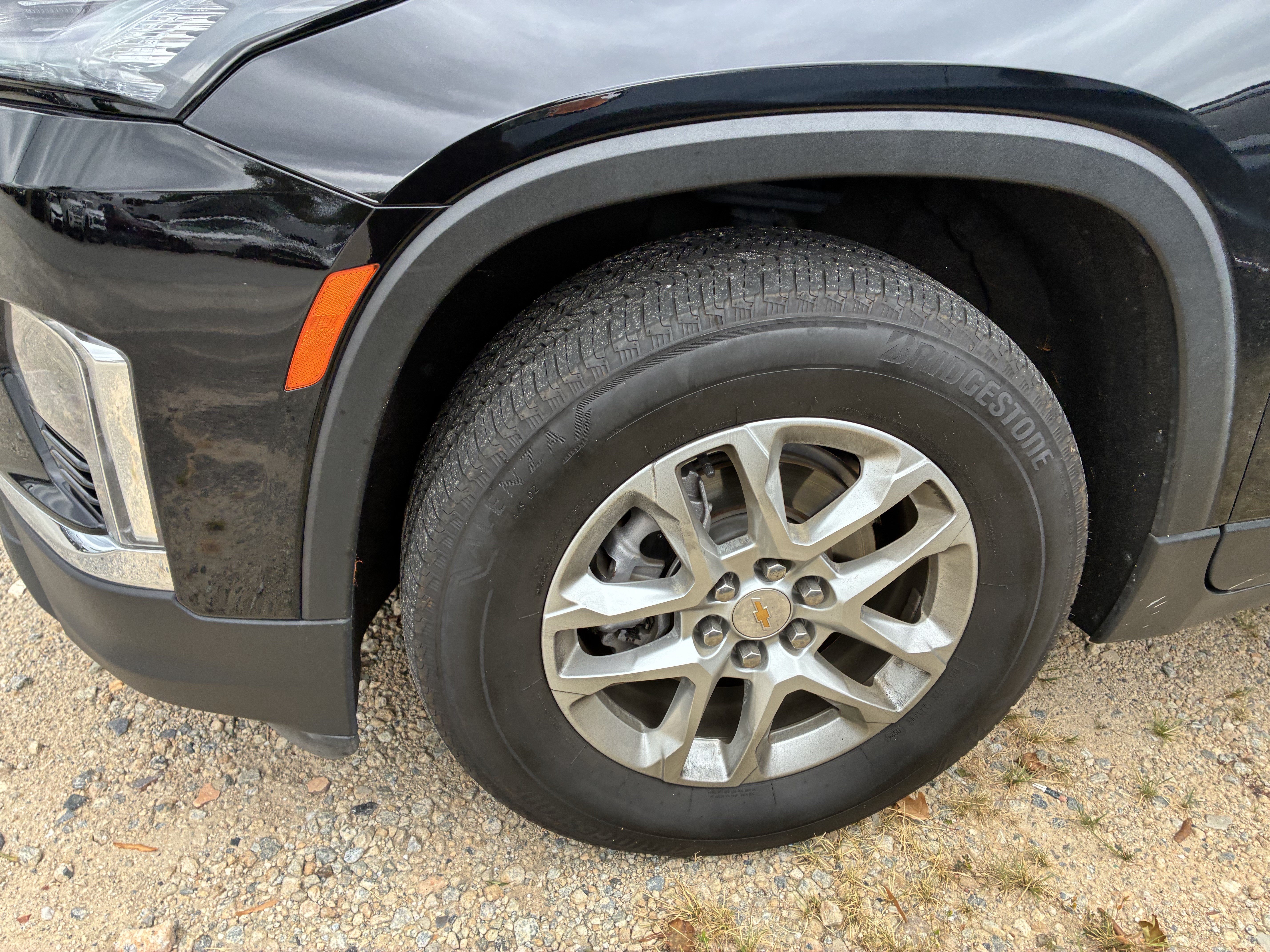 Used 2022 Chevrolet Traverse LS FWD image 5