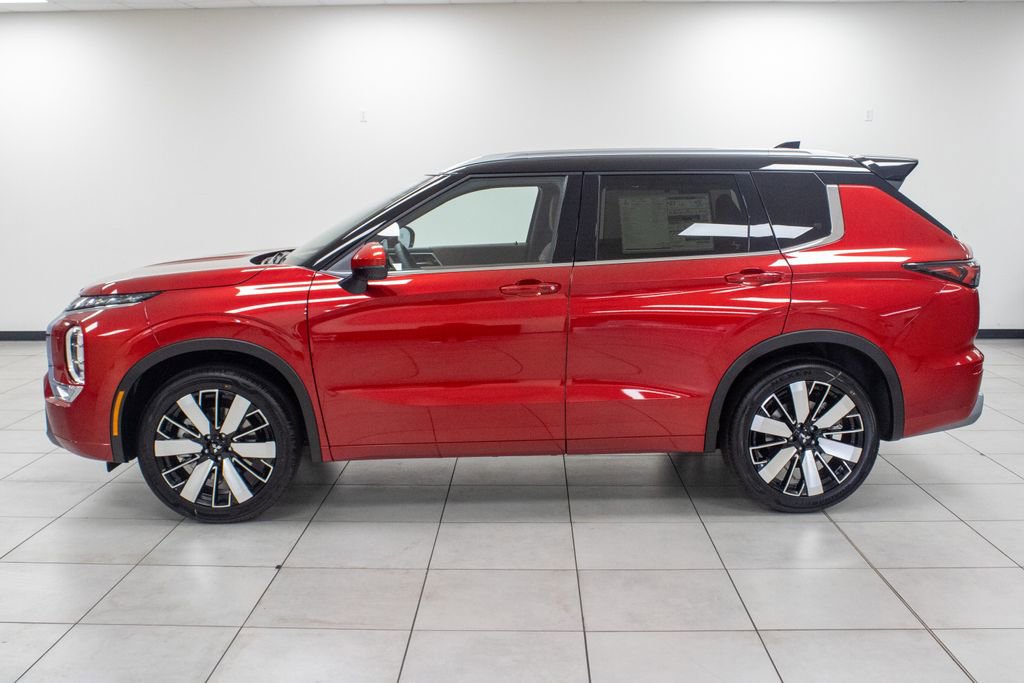 New 2026 Mitsubishi Outlander SEL image 2