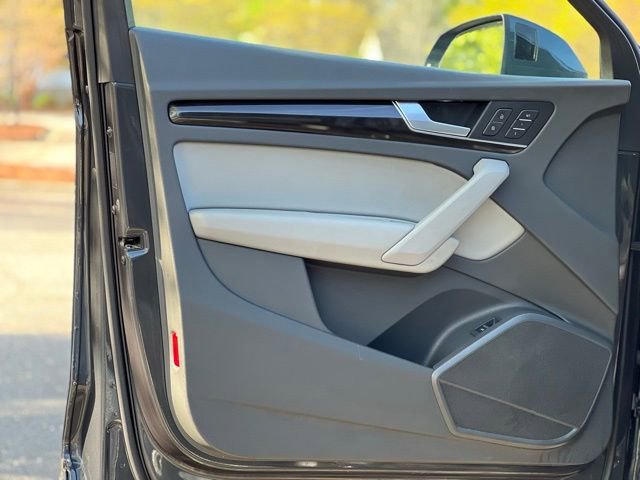 Used 2019 Audi Q5 2.0T Premium w/ Convenience Package image 10