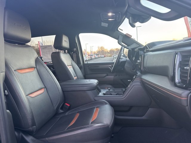 Used 2024 GMC Sierra 2500 AT4 image 20