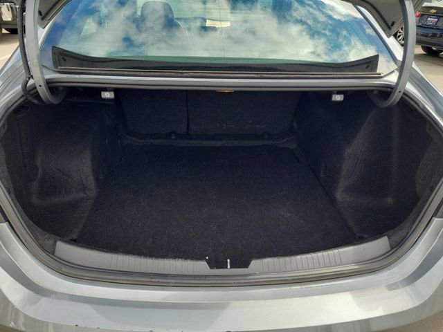 Used 2023 Chevrolet Malibu LT FWD image 11