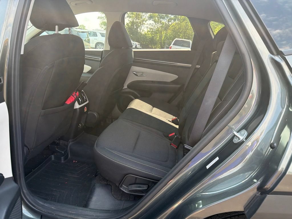 Certified 2023 Hyundai Tucson SEL AWD/4WD image 16