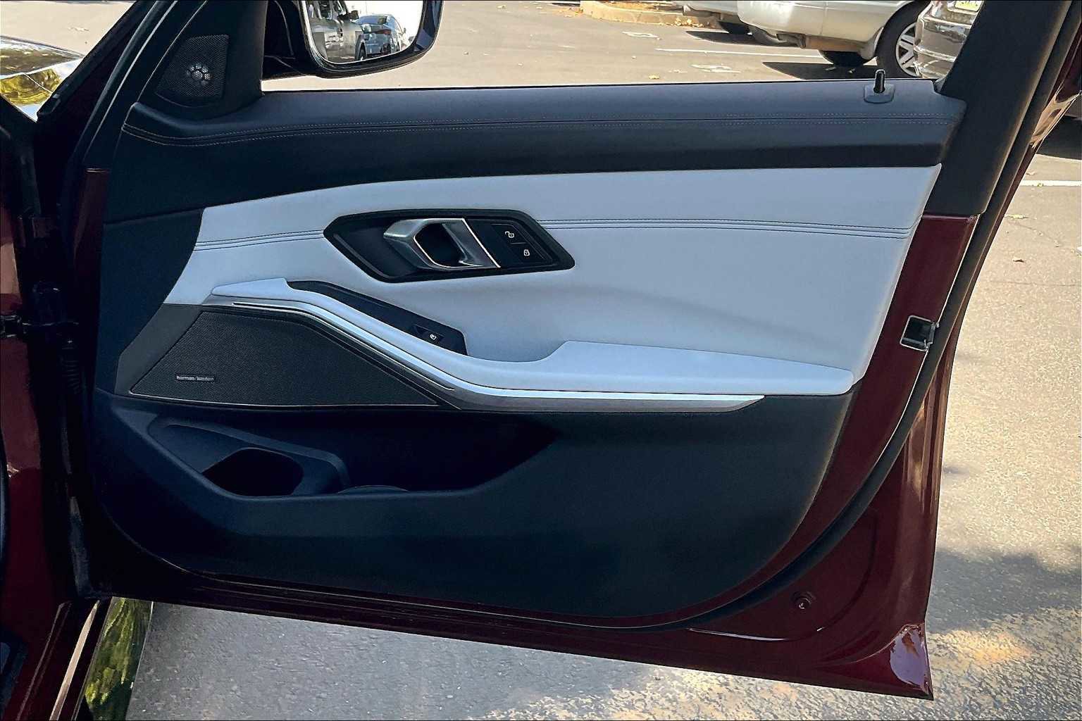 Used 2024 BMW M3 Competition w/ Executive Package image 27